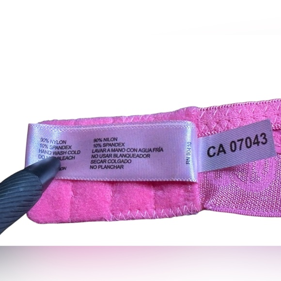 Juicy Couture Pink Smooth Molded Underwire T-Shirt Bra Logo Straps 34B - Picture 8 of 8